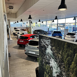 Photo n°8 de Ford Ets Cardona - Concession Ford Salon de Provence à Salon-de-Provence (Vendeur de voitures d'occasion)