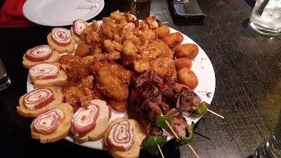 Photos of Tapas y Ca&ntilde;as Zona 10