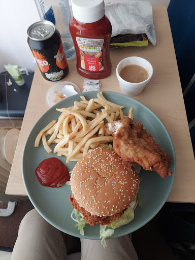 Dellas Chicken - Thumbnail