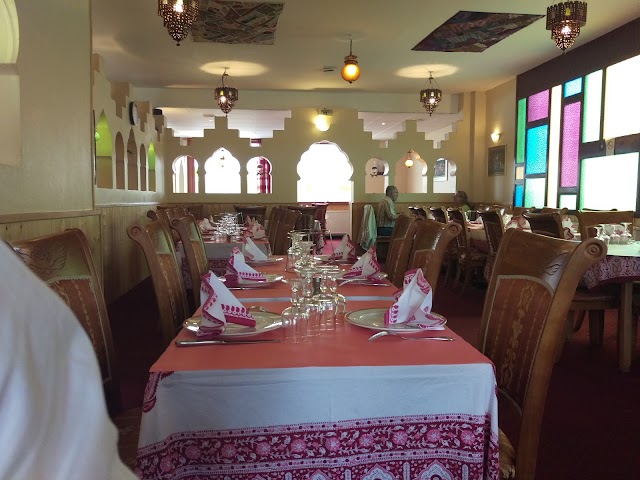Restaurant agra Laval