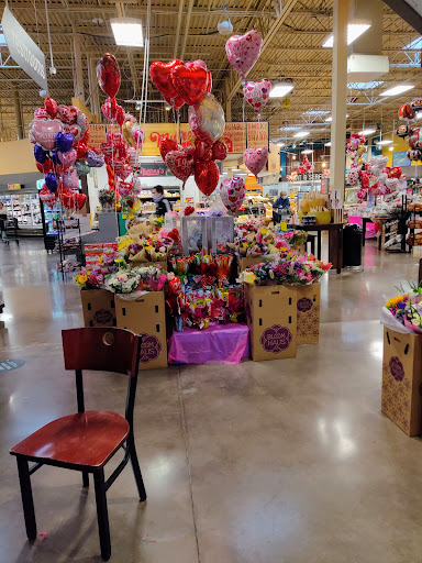 Meadowthorpe Shopping Center Gallery - United States