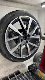 Photo n°10 de ABR Jantes Réparateur de jantes diamantées Marseille / Aubagne à Aubagne (Garage automobile)