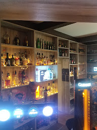 Photo n°39 de The Queen's Legs Pub à Valbonne (Bar à tapas)