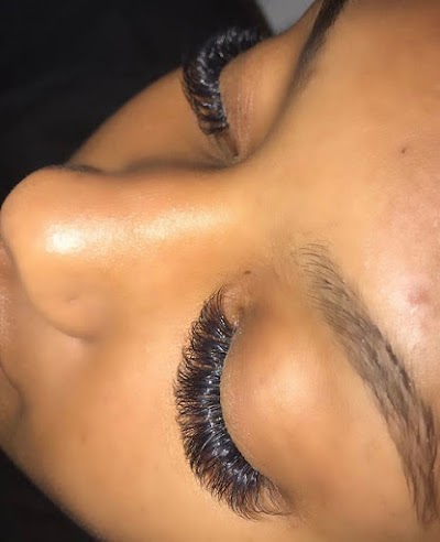 Pretty lash LLC