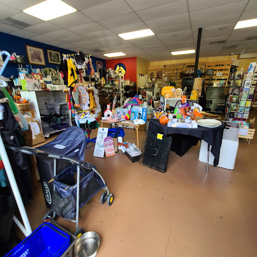 The Thrift Hound - Benefiting Mountain Pet Rescue Asheville Gallery - United States