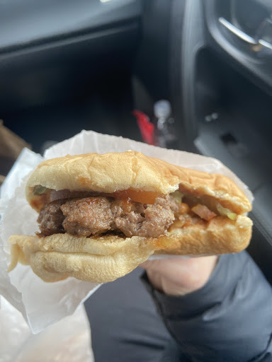 Simone's Drive-In - Thumbnail