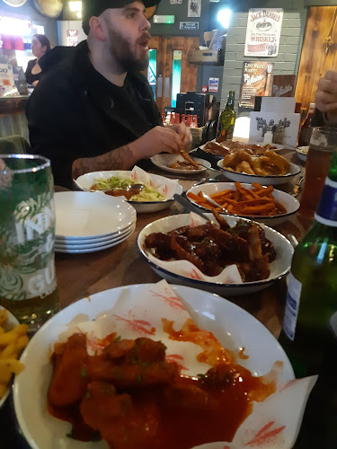 Van Winkle - BBQ Grill - Barrowlands - Restaurant