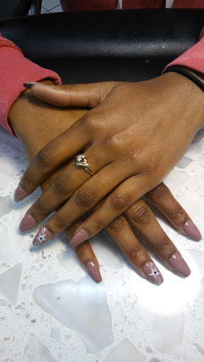 Long's Nail Spa - Thumbnail
