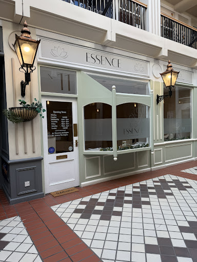 Essence - Nails Beauty Skin