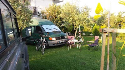 Berat Caravan Camping