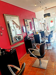 Photo n°5 de Les Tresses à Lolotte à Apt (Salon de coiffure)