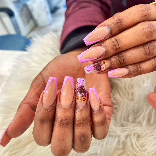 Inspire Nail Bar Hyattsville interior view