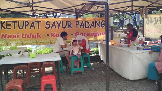 Ketupat Sayur Padang Akung, Author: Moh. Farid Taufiqurrohman