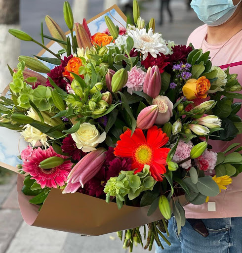 Betty's Bouquets & More