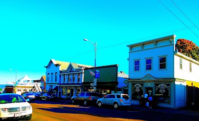 Apostle Islands Booksellers