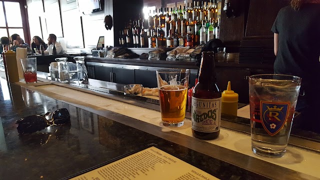 Beer Hive Pub