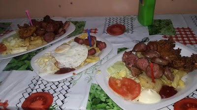 Photos of Fast Food (Burgers, Fries, Hotdog, etc.)