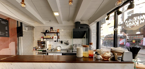 Мекица и Кафе