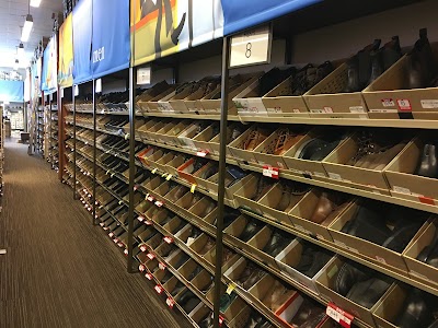 Clarks Bostonian Outlet