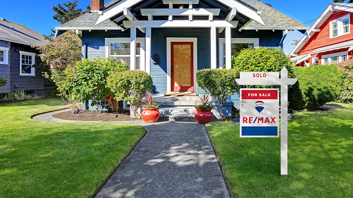 Mayra Reyes-Re/Max Exclusive - Thumbnail