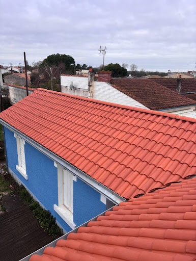 ☔Après des mois de pluie, les chantiers de couverture...