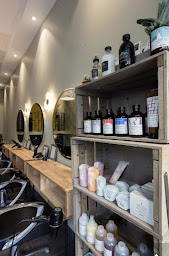 Photo n°5 de La Loge Coiffeur à Nice (Salon de coiffure)