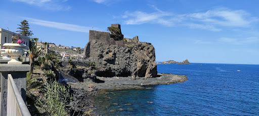 Aci castello - Visual