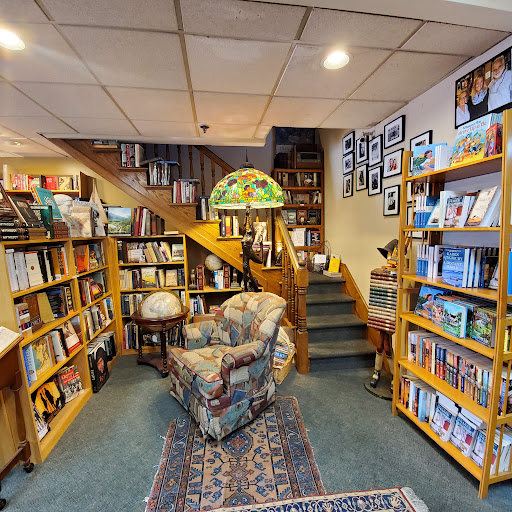 Landmark Booksellers | Franklin, Tennessee - Thumbnail