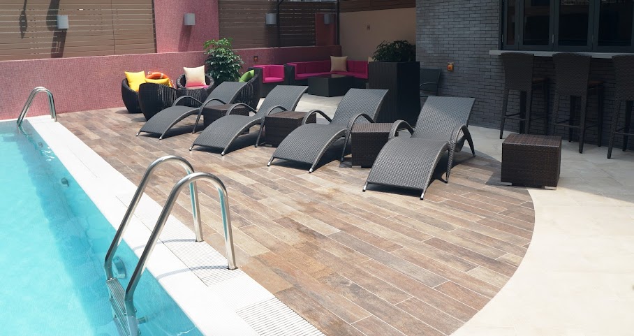 Wharney Hotel by null