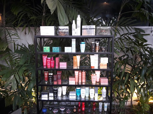 Rob Peetoom Hair Spa Bali