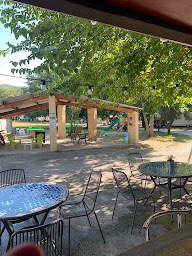 Photo n°9 de Camping de Trente Pas à Saint-Ferréol-Trente-Pas (Camping avec cabanes)