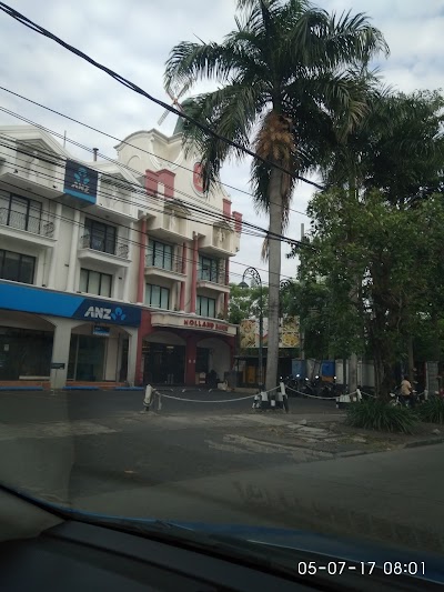 Photos of Holland Bakery - Mayjend Sungkono