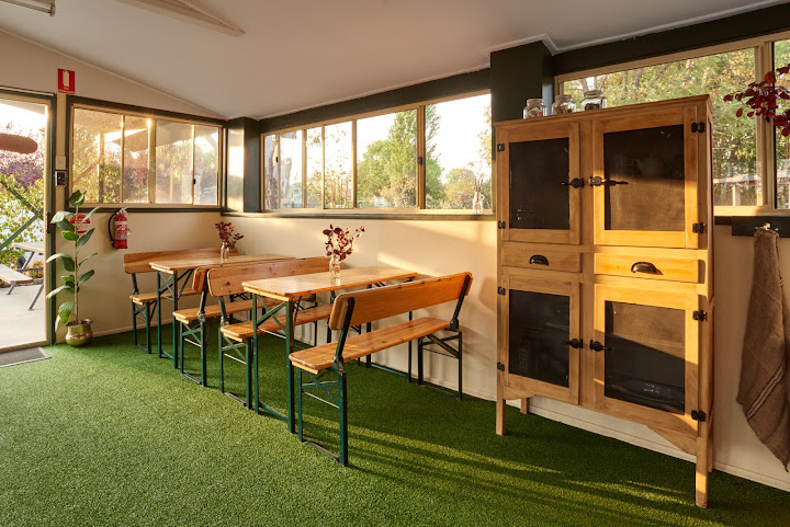 Tenterfield Lodge Caravan Park by null