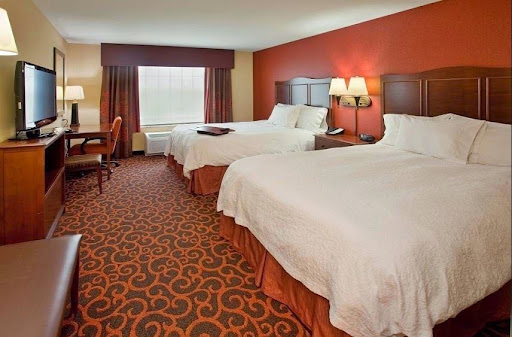 Hampton Inn & Suites Aberdeen - Thumbnail