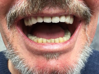 Photos of dr. Piszker Ir&eacute;n dentist