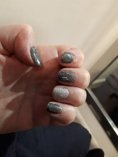 Francis Hair & Beauty Salon - Thumbnail