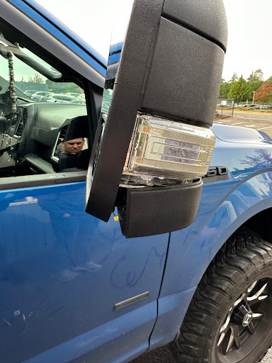 Extra Car - Visual