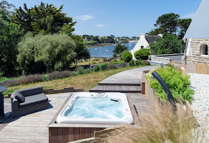 Photo n°8 de Piscine & Spa 29 / l'esprit piscine / Spa Hotspring à Bourg-Blanc (Magasin de matériel pour piscines)