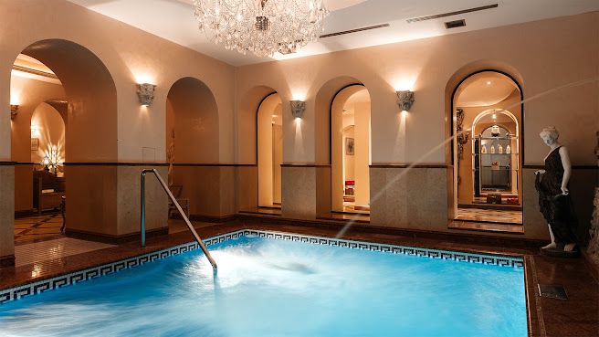 Alchymist Grand Hotel and Spa by null