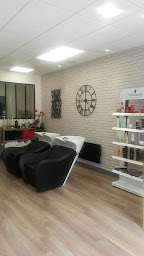 Photo n°5 de Atelier C à Bouleurs (Magasin de sacs)