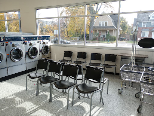 Lake ave laundromat