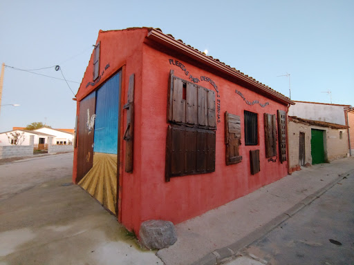 El Oso museo puertas pasar la vida