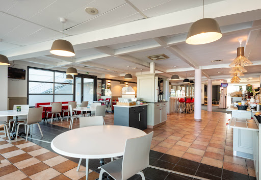 B&B HOTEL Calais Terminal Cité de l'Europe 3 étoiles - Thumbnail