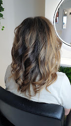 Photo n°22 de So.Hair Studio à Castelnau-le-Lez (Service de coiffure dreadlocks)