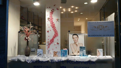 Skincare & Beauty Kosmetikstudio - Thumbnail