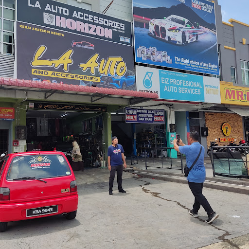 La Auto Accessories