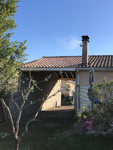 Photo de DSC Entreprise de Charpente Couverture Terrasse Bois Ramonage à Libourne (33500)