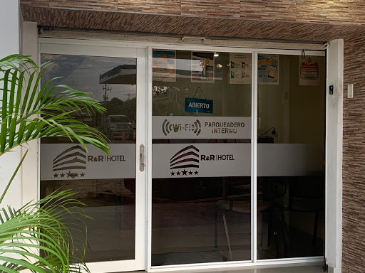 HOTEL RAQUEL ROSADO