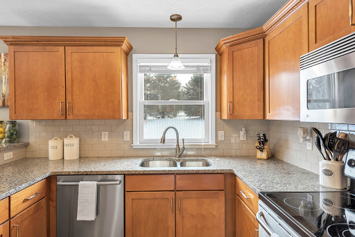 RE/MAX Real Estate Professionals DeWitt - Thumbnail