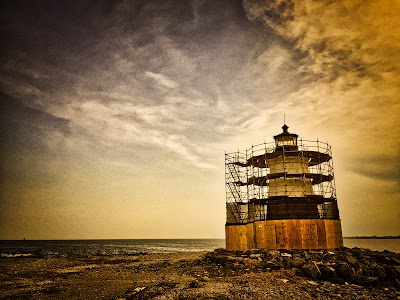 Fayerweather Island Light